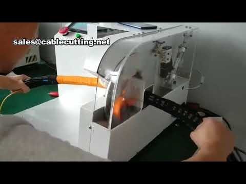 Automatisk tapeviklingsmaskin for bilkabeltømmer