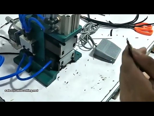 3F-01 25mm Pneumatisk Flertråds Avisolerings- og Tvinne Maskin